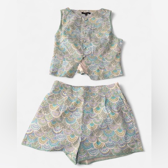 FORE Pastel Patterned Vest and Shorts Set - Picture 4 of 7